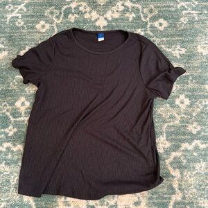 Old navy gray t shirt